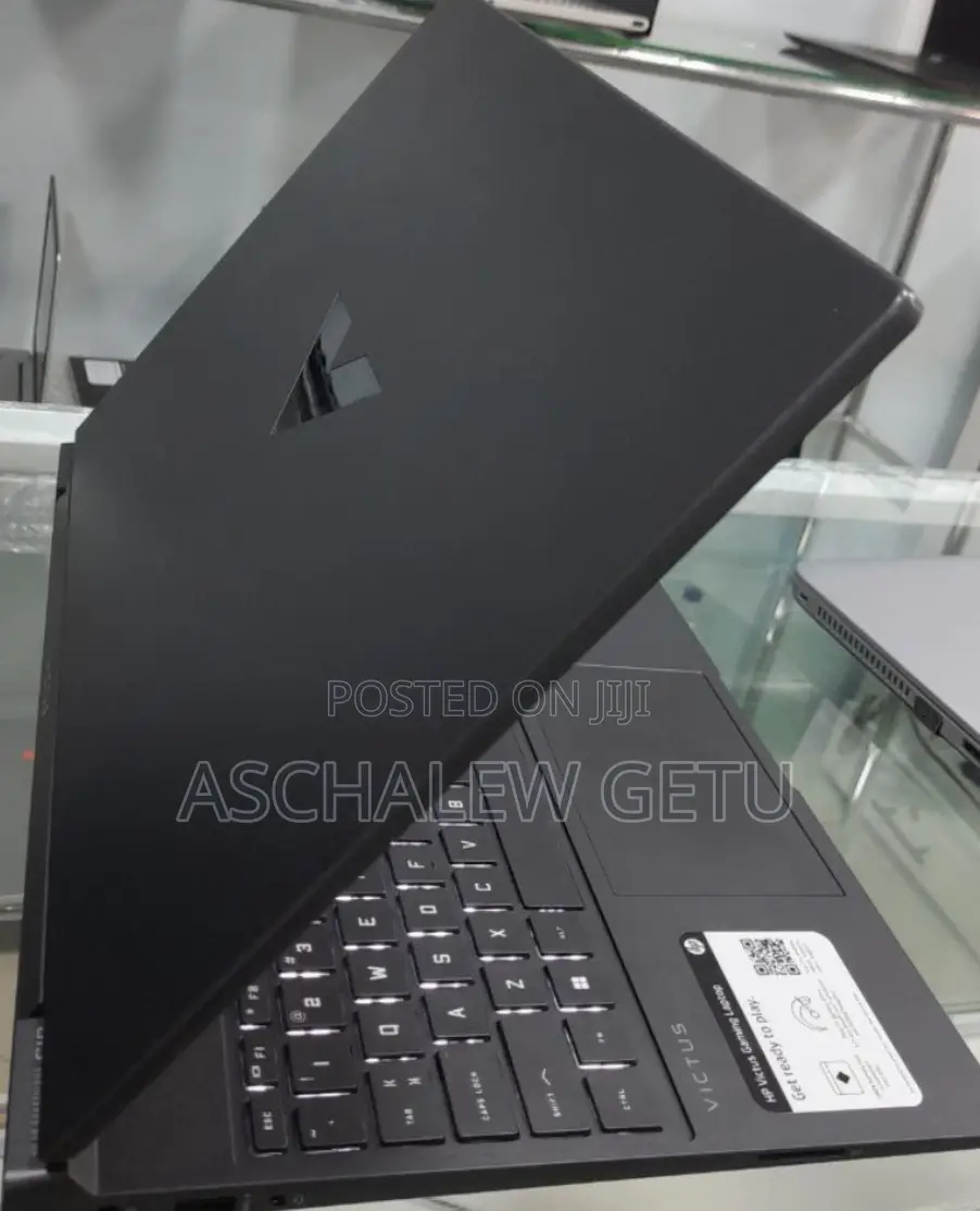 New Laptop HP Victus 15 16GB Intel Core I7 SSD 512GB