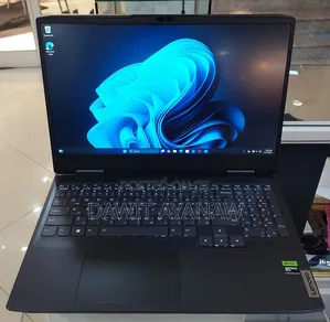 New Laptop Lenovo LOQ 15IRH8 16GB AMD Ryzen 5 SSD 512GB