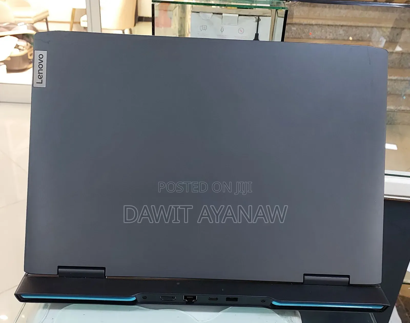 New Laptop Lenovo LOQ 15IRH8 16GB AMD Ryzen 5 SSD 512GB