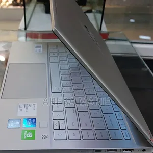 New Laptop HP Pavilion 14 8GB Intel Core I5 SSD 1T