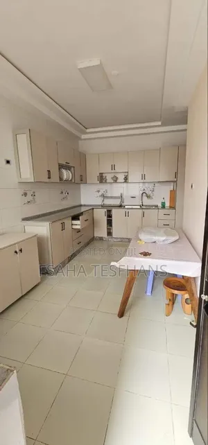 6bdrm House in G+1 House, Bole for rent