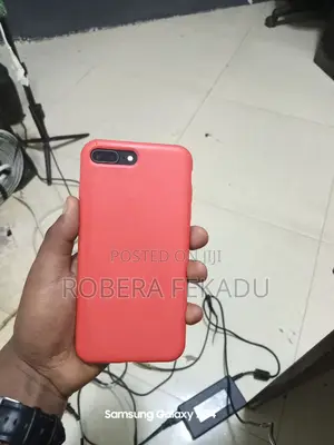 Apple iPhone 8 Plus 64 GB Black