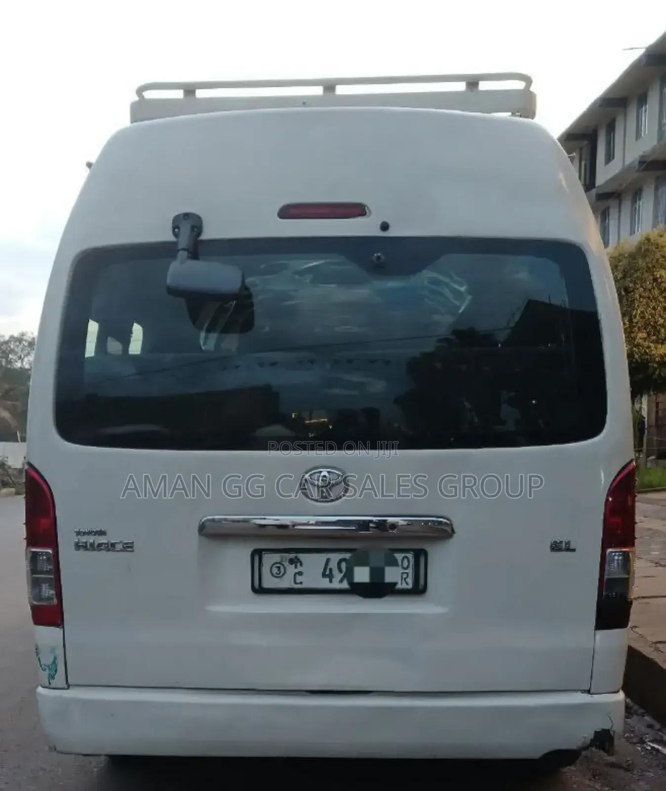 Toyota HiAce 2016 White