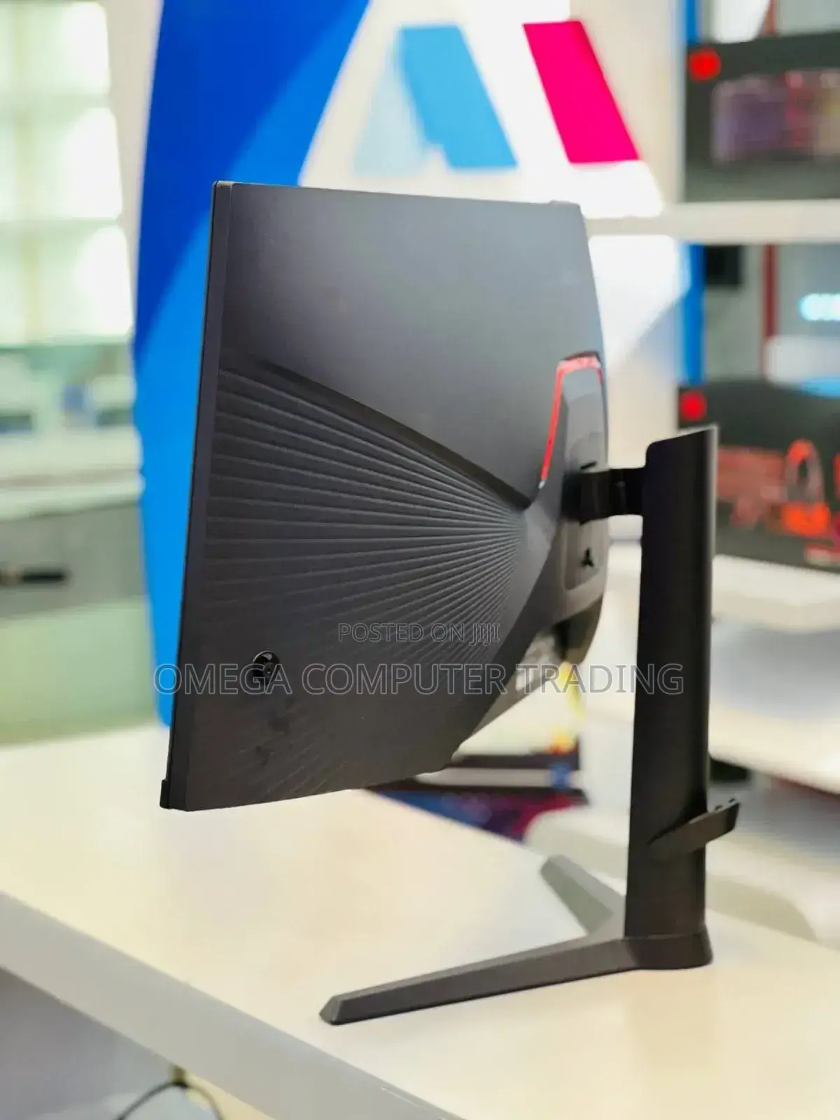 New Curved Moniter