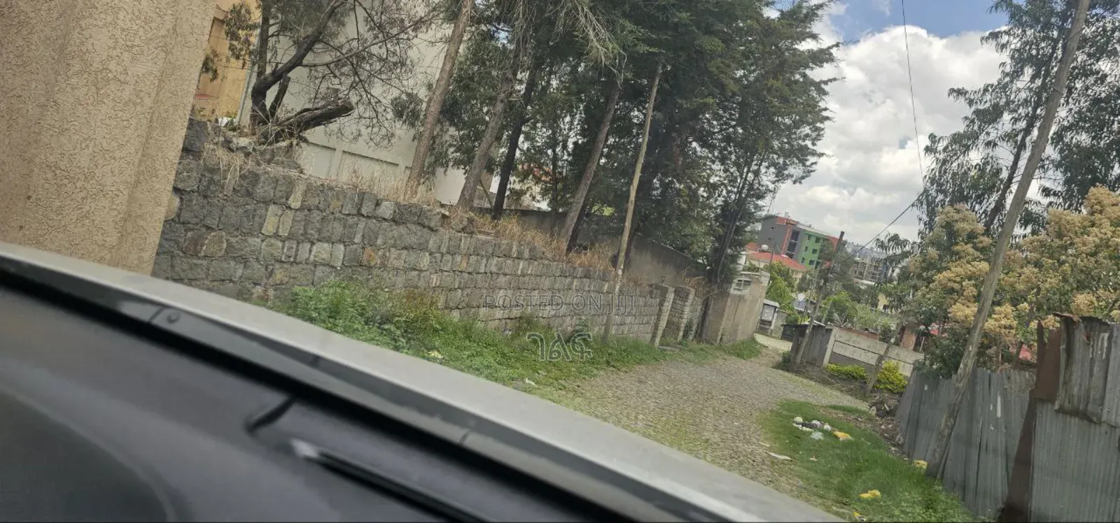 ሲኤምሲ አከባቢ የሚሸጥ ለስም ማዞሪያ ሰርቢስ ያለው
 1009 ካሬ ድጅታል ካርታ የያዘ