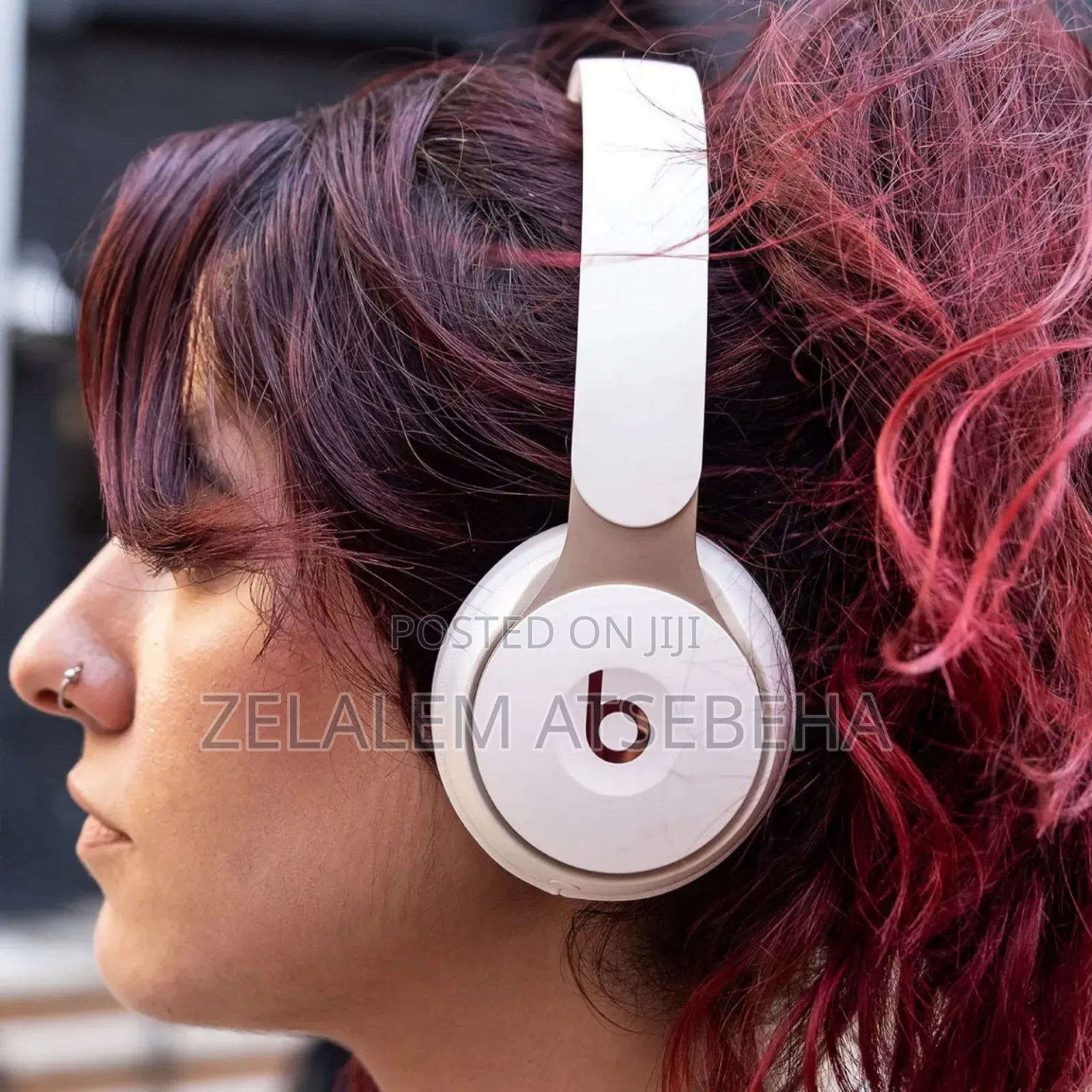 Headset Solo Pro Headset ( Free Delivery)