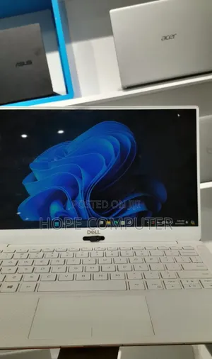 New Laptop Dell XPS 13 16GB Intel Core I7 SSD 512GB