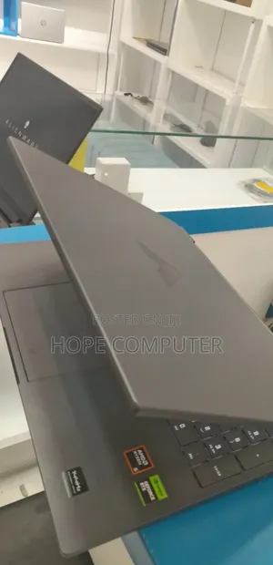 New Laptop HP Victus 15 16GB AMD Ryzen 5 SSD 1T