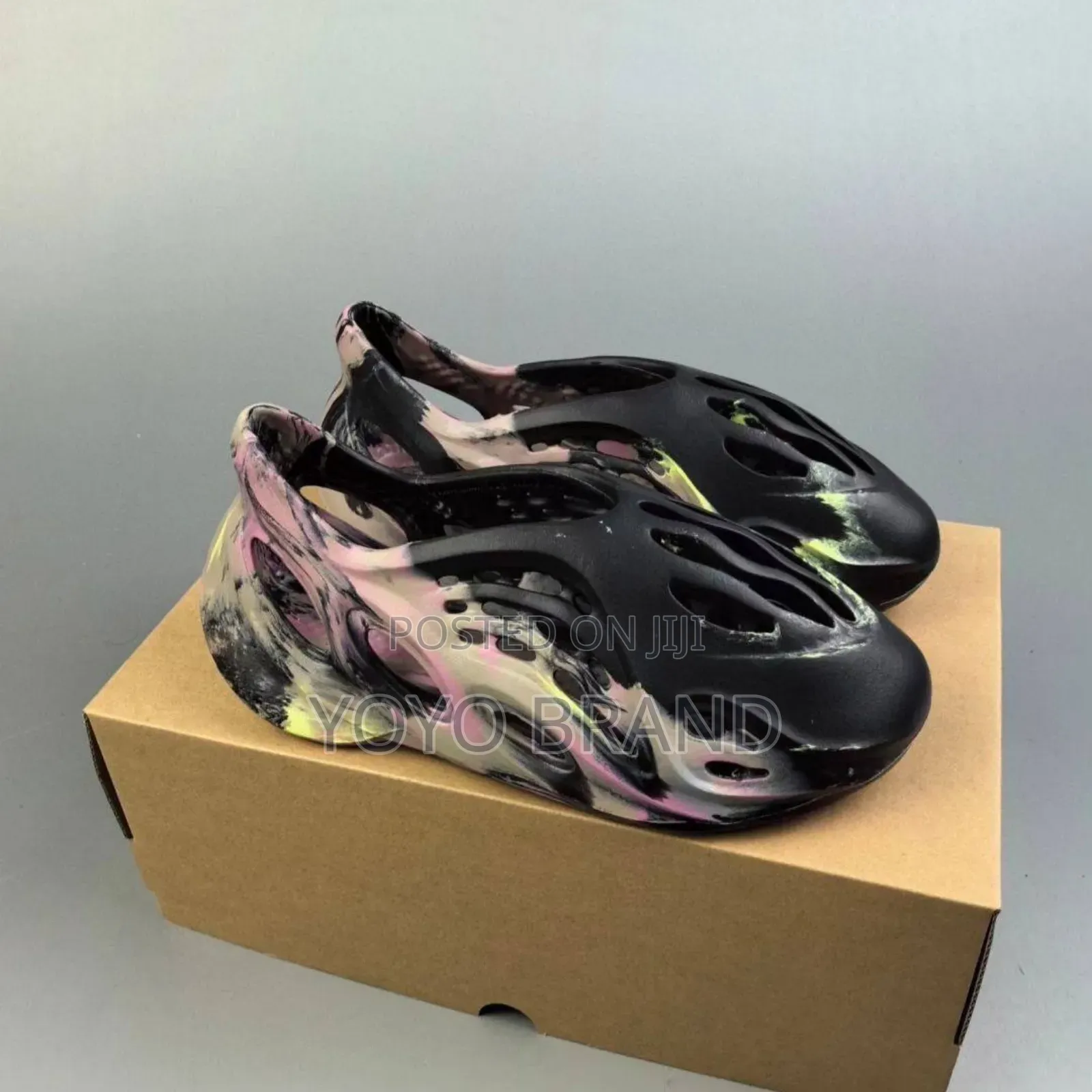 Adidas Yeezy Runner Foam