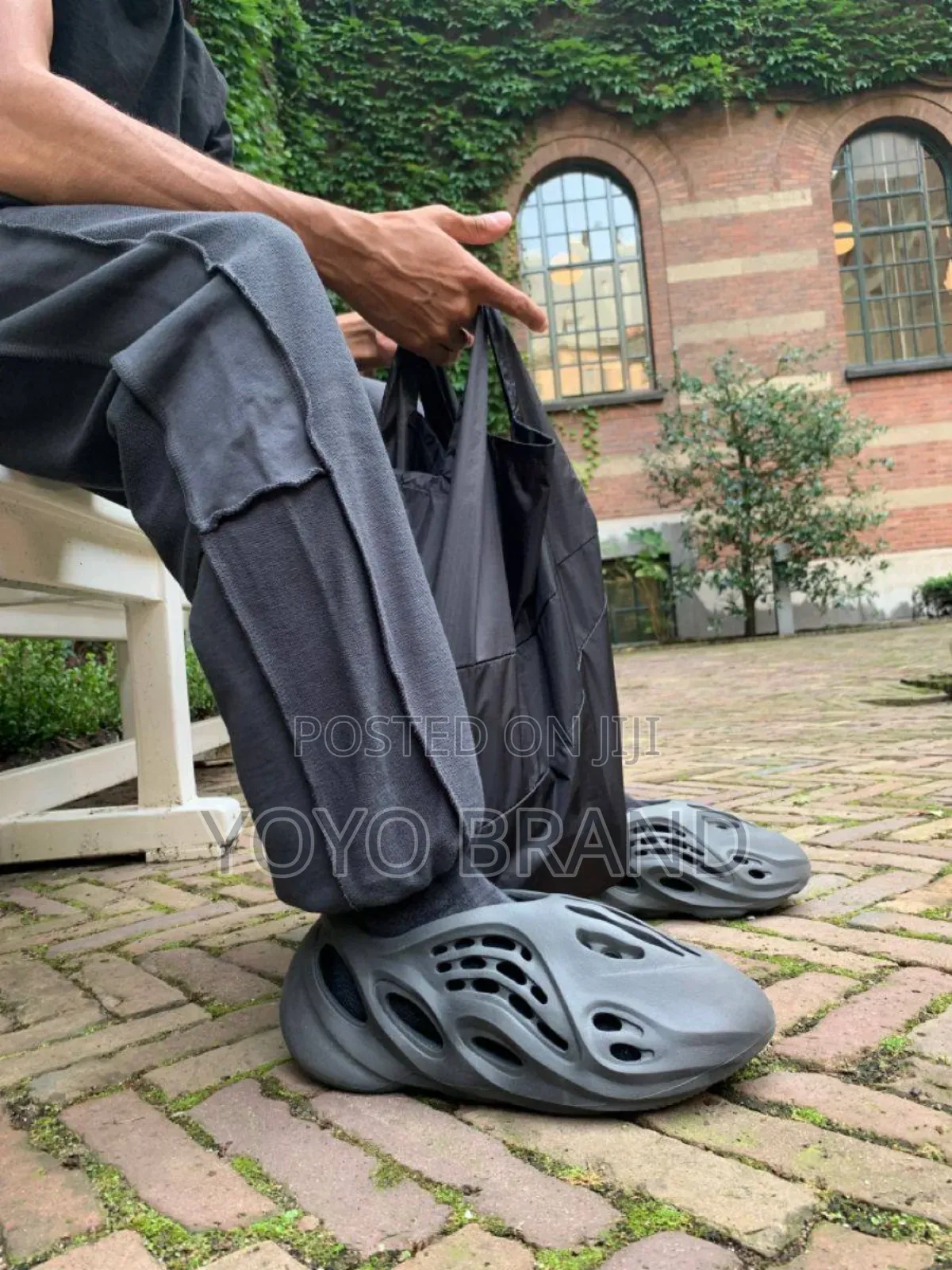 Adidas Yeezy Runner Foam