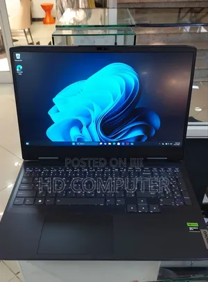 New Laptop Lenovo LOQ 15IRH8 16GB AMD Ryzen 5 SSD 512GB