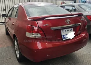 Toyota Yaris 2008 Red