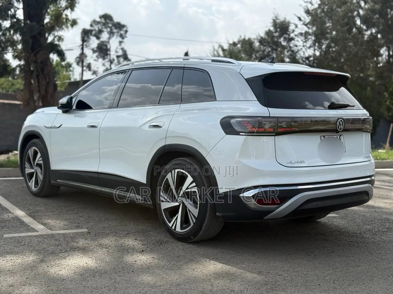 Volkswagen ID.6 2023 White