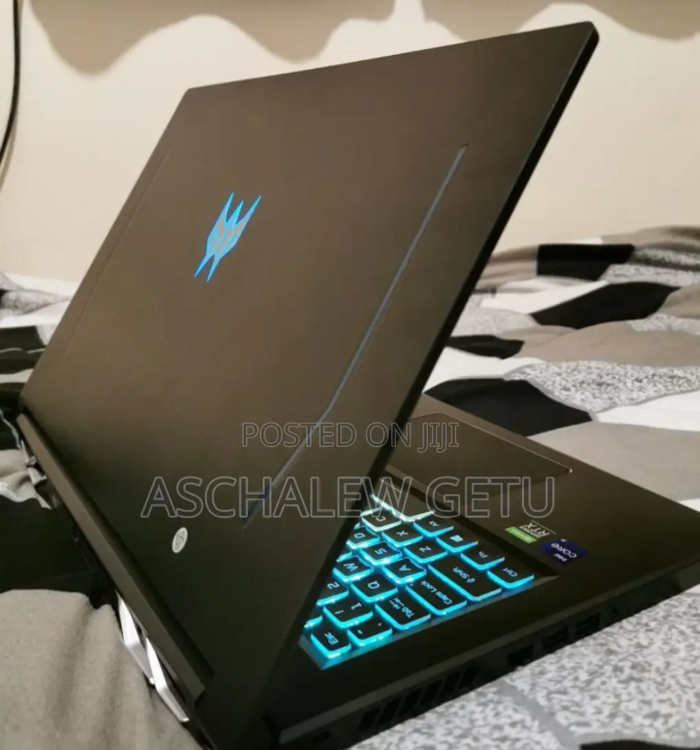 New Laptop Acer Predator Helios 300 16GB Intel Core I9 SSD 512GB
