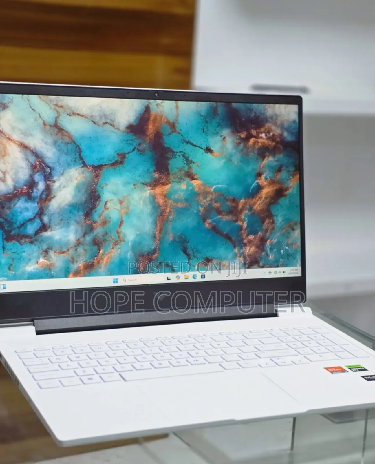 New Laptop HP Victus 16 16GB AMD Ryzen 7 SSD 1T