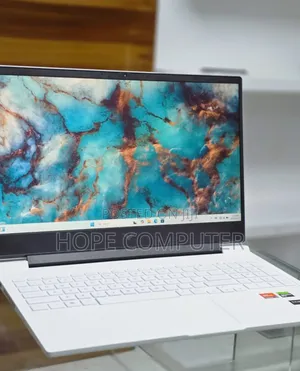 New Laptop HP Victus 16 16GB AMD Ryzen 7 SSD 1T