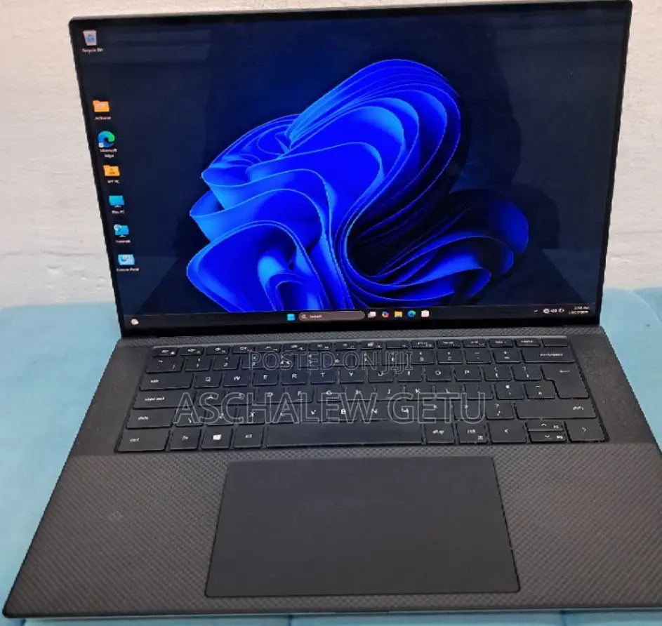 New Laptop Dell Precision 5550 16GB Intel Core I7 SSD 512GB