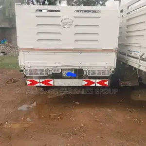 Photo - Isyzu Ovama. 2022