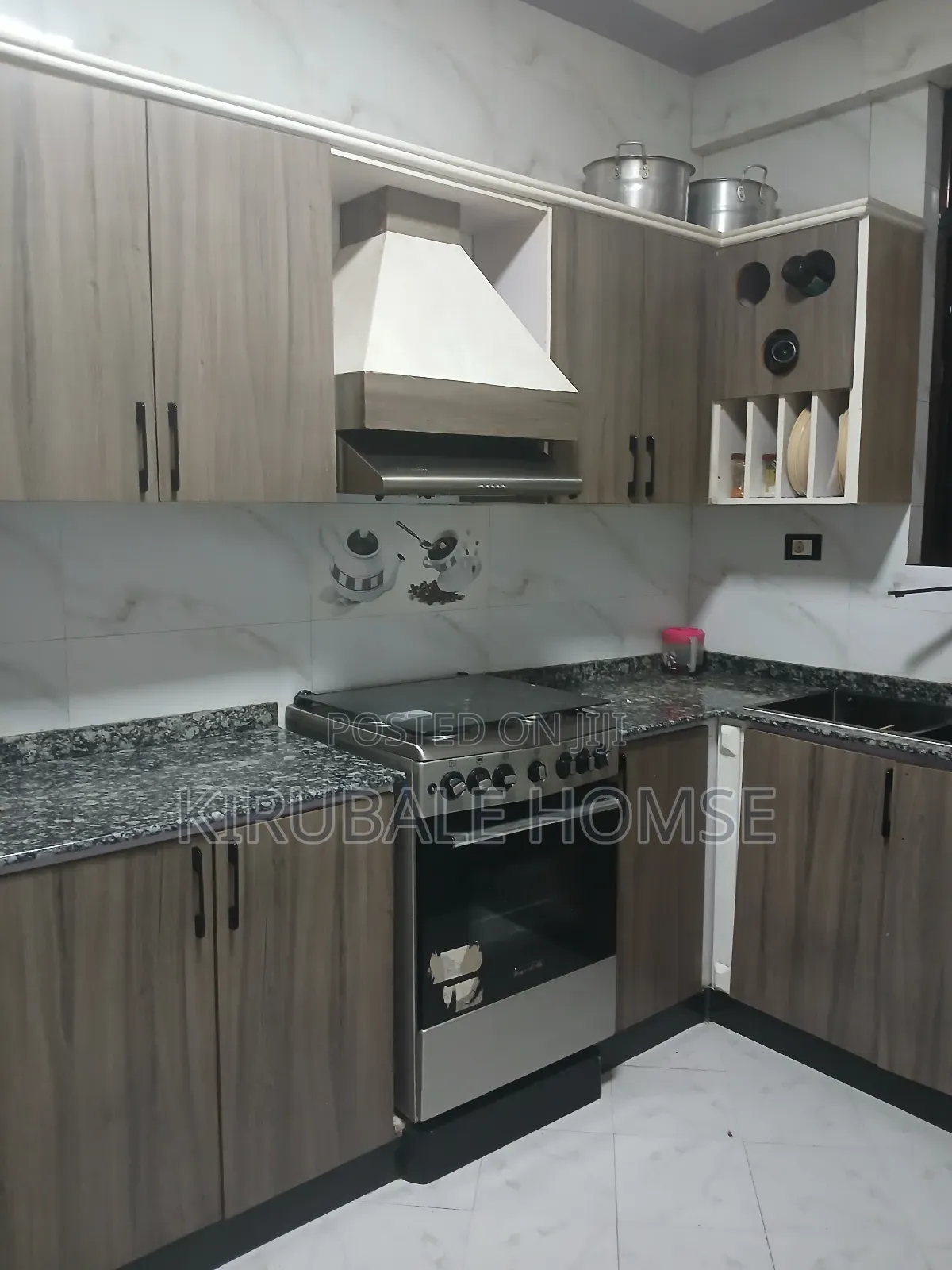 3bdrm Apartment in ሳሚት 72, Bole for sale