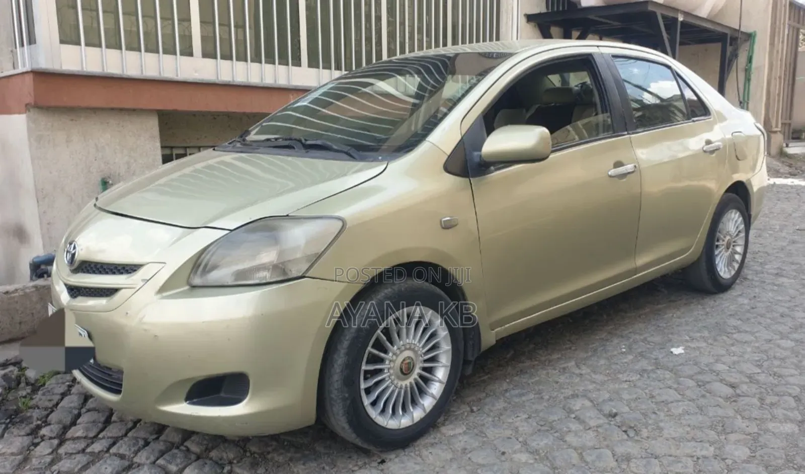 Toyota Yaris 2008 Gold