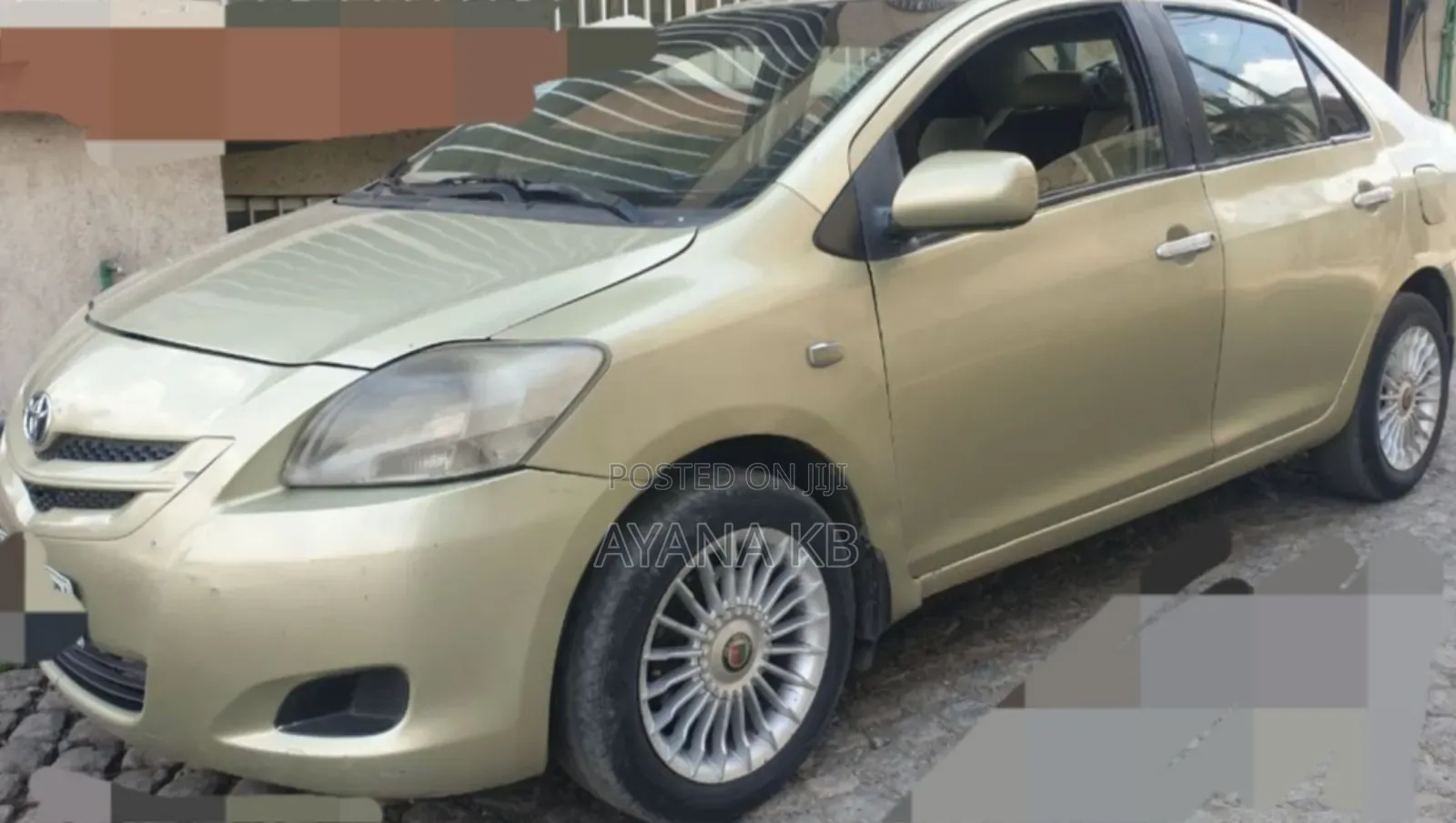 Toyota Yaris 2008 Gold