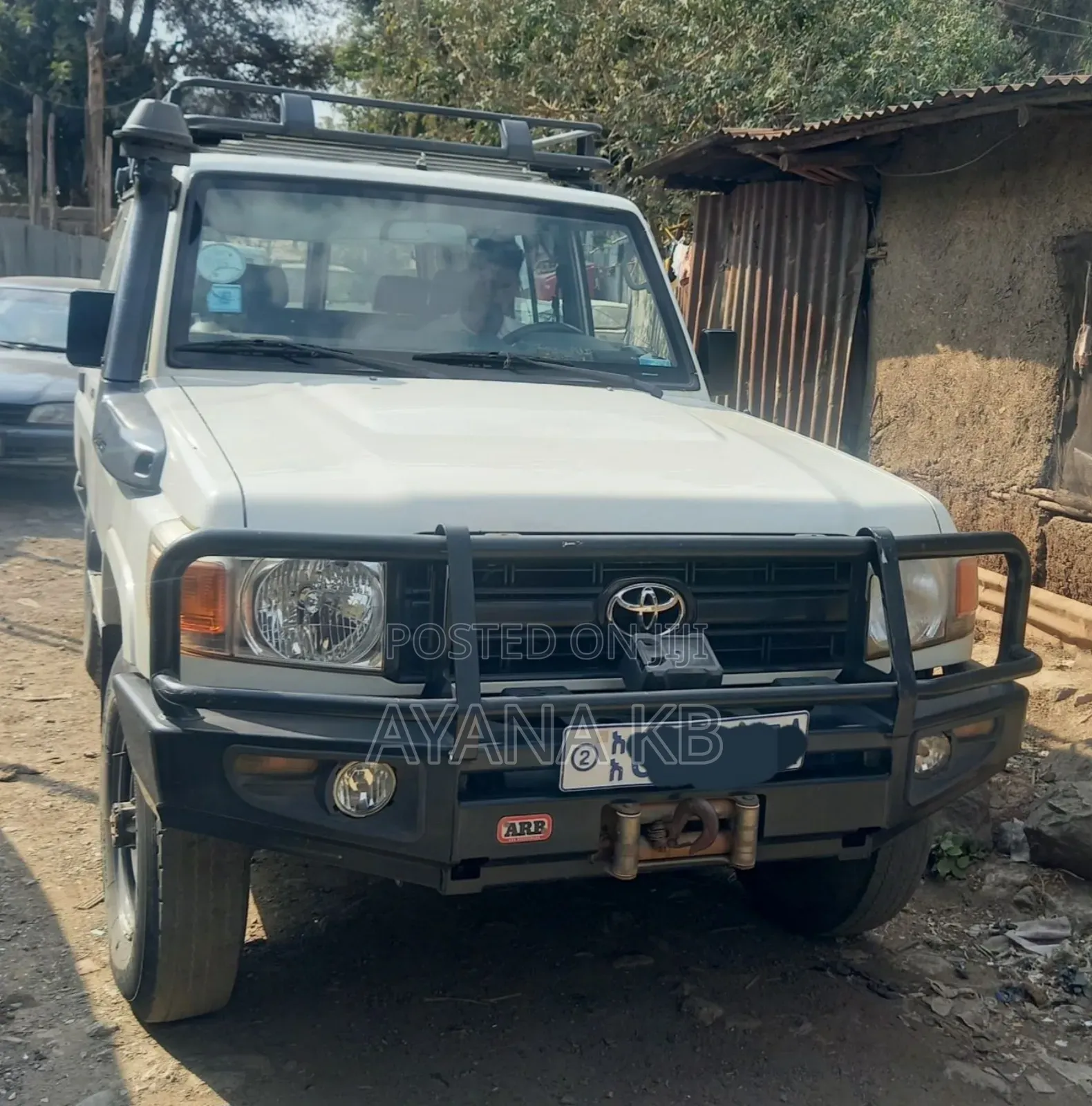 Toyota Land Cruiser 2015 White