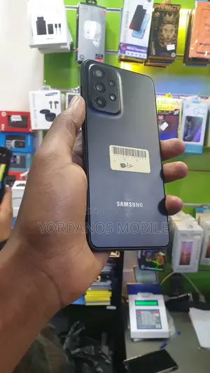 Photo - New Samsung Galaxy A33 5G 128 GB Black