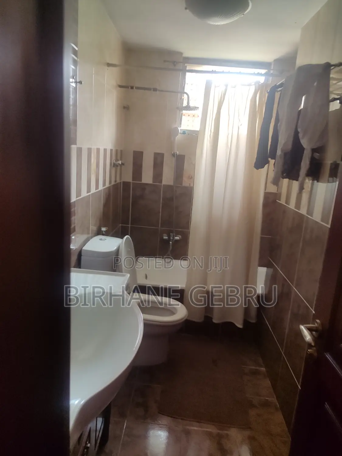 G+2 House Fernshed Guest House for Rent