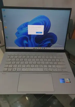 New Laptop Asus Zenbook 14 UX434 16GB Intel Core I7 SSD 1T