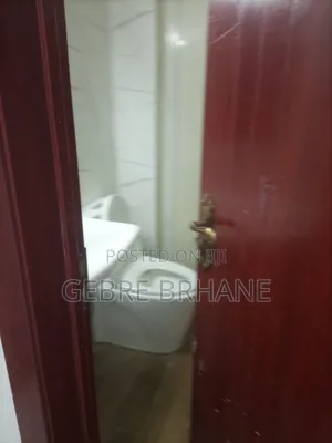 3bdrm Apartment in Apartment, Yeka for rent