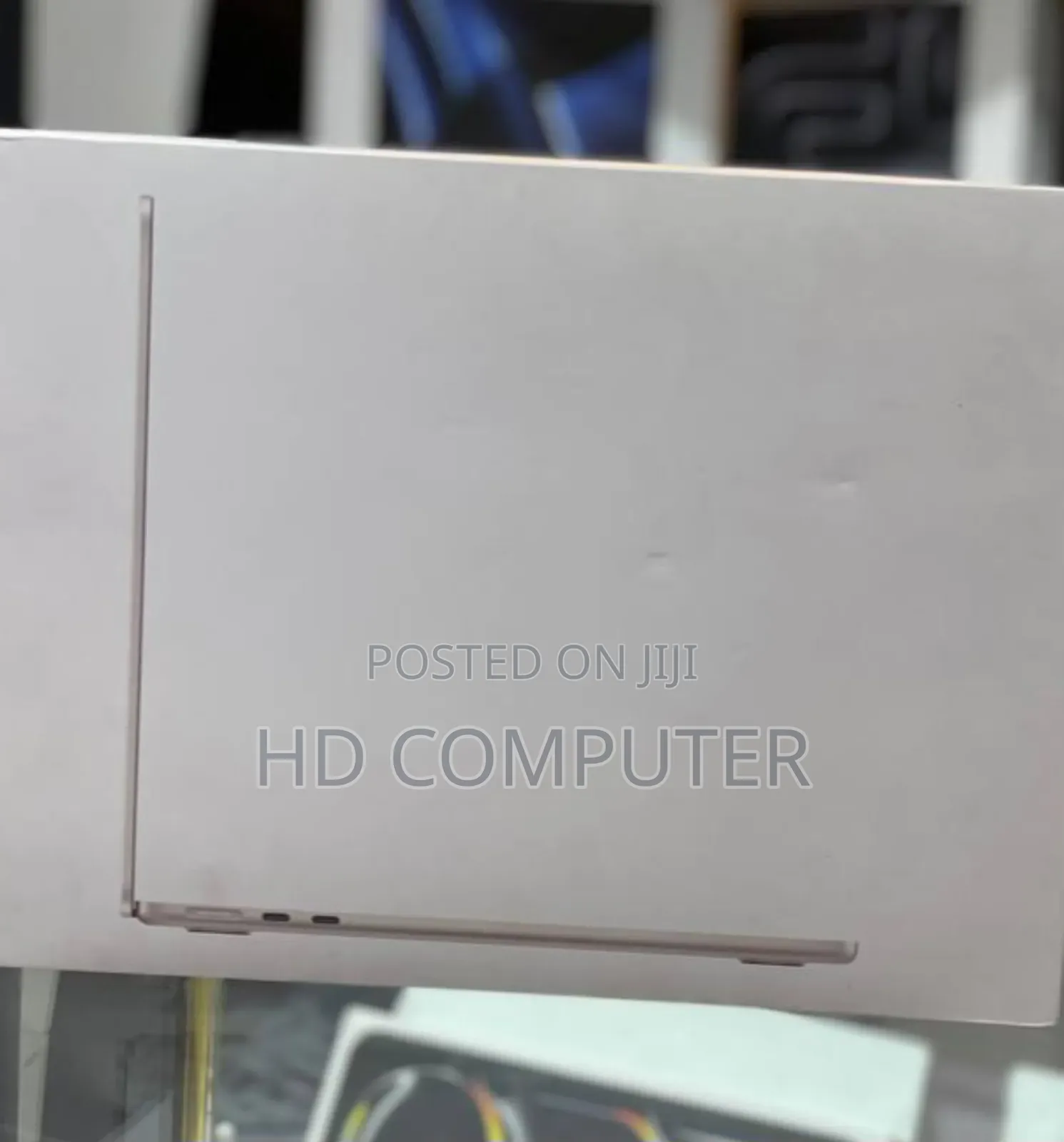 New Laptop Apple MacBook Air 2025 M4 13-Inch 16GB Apple M4 SSD 256GB