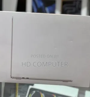 New Laptop Apple MacBook Air 2025 M4 13-Inch 16GB Apple M4 SSD 256GB