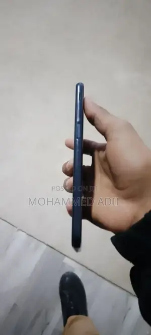 Photo - Samsung Galaxy J6 Plus 32 GB Black