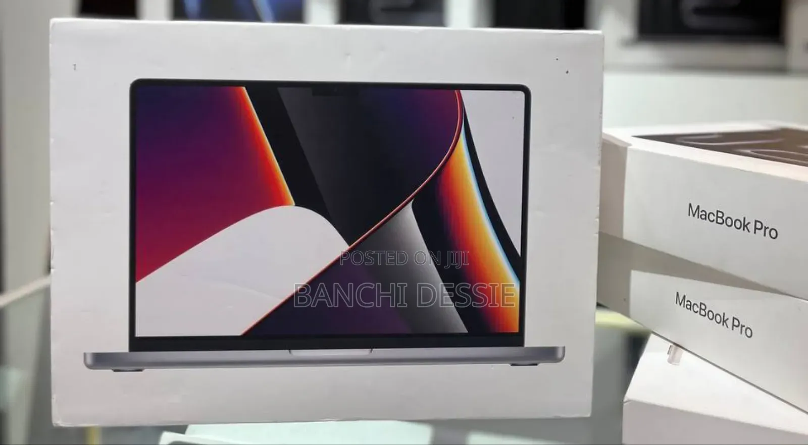 New Laptop Apple MacBook Pro M1 16GB Apple M1 Pro SSD 512GB