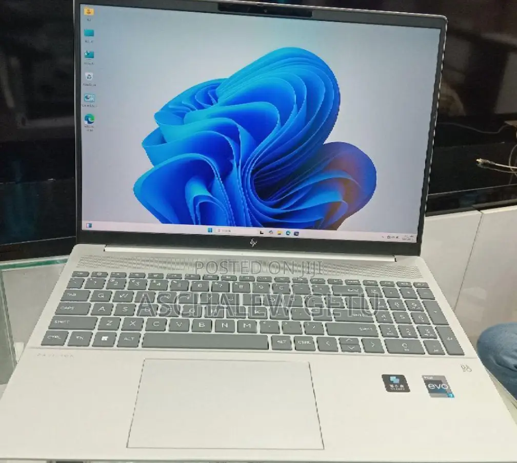 New Laptop HP Pavilion 15 16GB Intel Core I7 SSD 1T