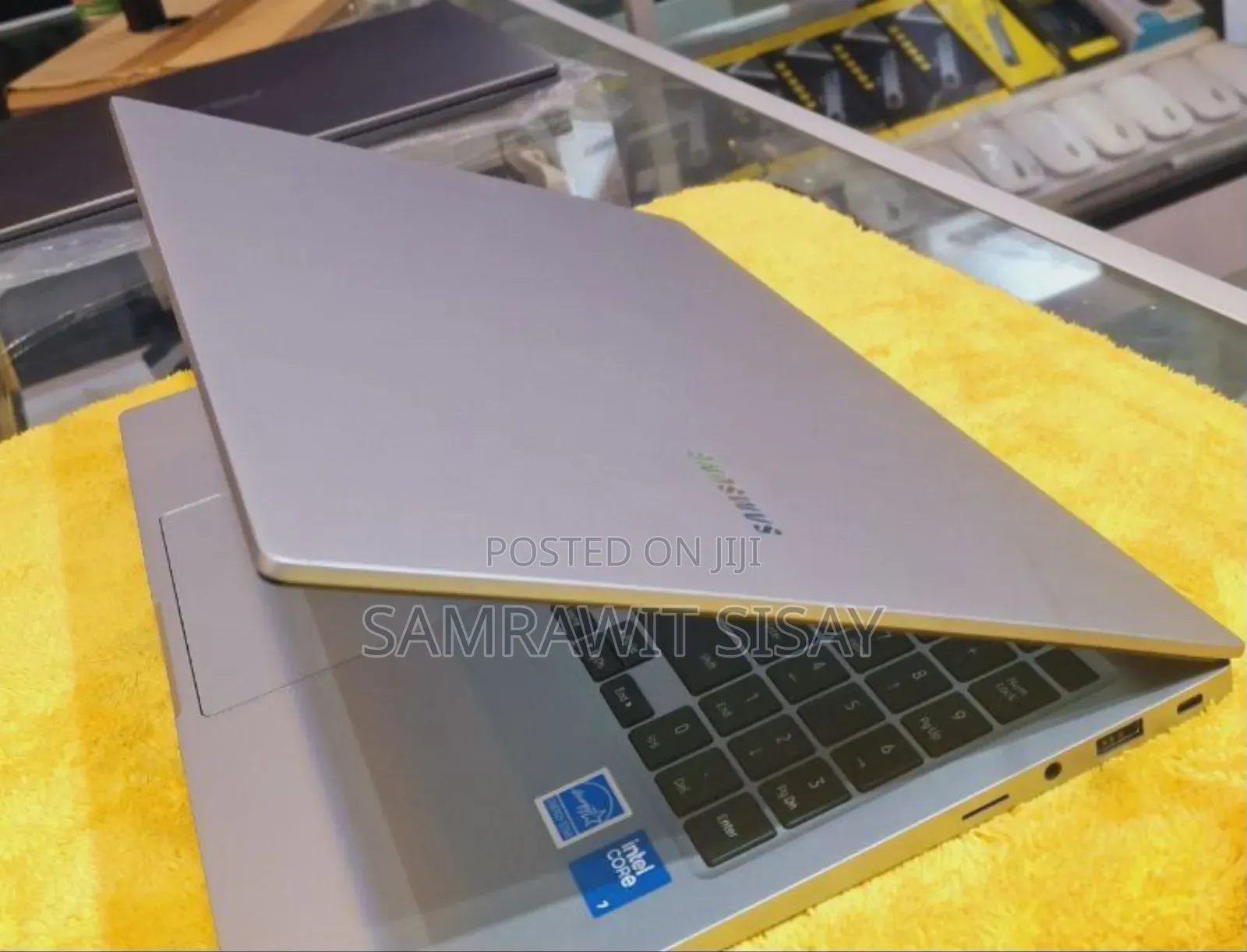 New Samsung Galaxy Book3 360 15 NP750QFG 16GB Intel Core I7 SSD 512GB