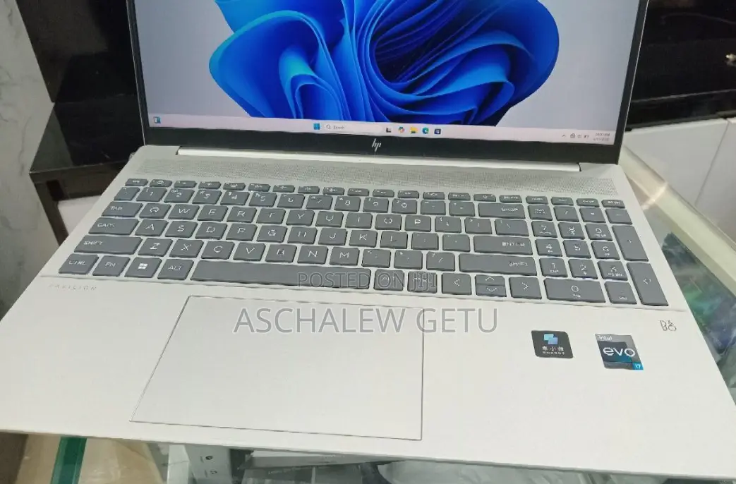 New Laptop HP Pavilion 15 16GB Intel Core I7 SSD 1T