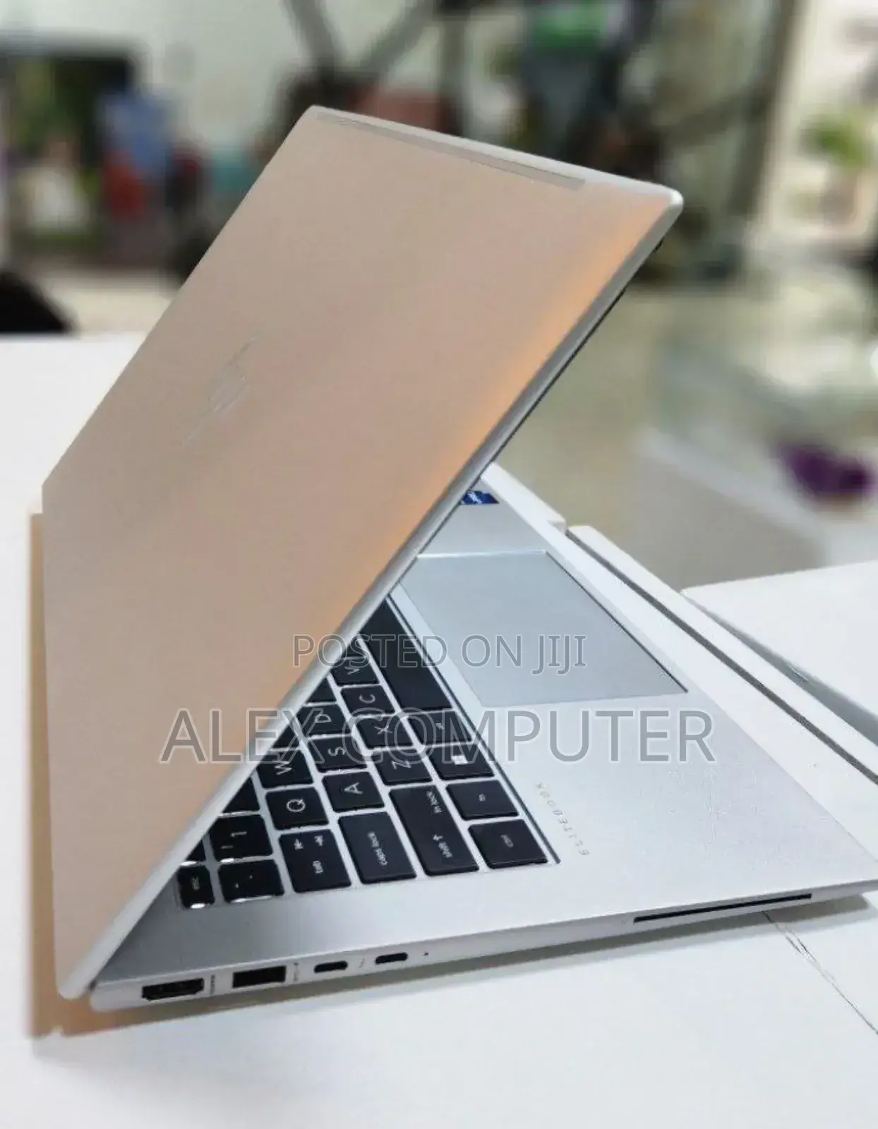 New Laptop HP EliteBook 840 10 16GB Intel Core I7 SSD 512GB