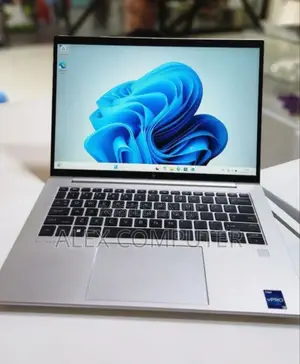 New Laptop HP EliteBook 840 10 16GB Intel Core I7 SSD 512GB