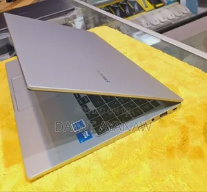 Photo - New Laptop Samsung Galaxy Book 2 16GB SSD 512GB