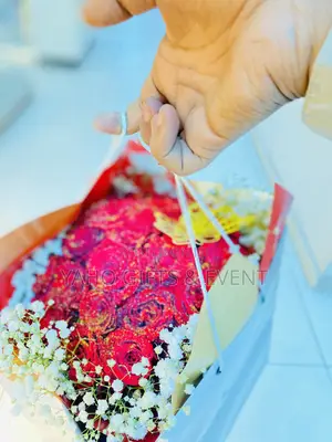 Flower and Ferrero 25psc Chocolate Gift