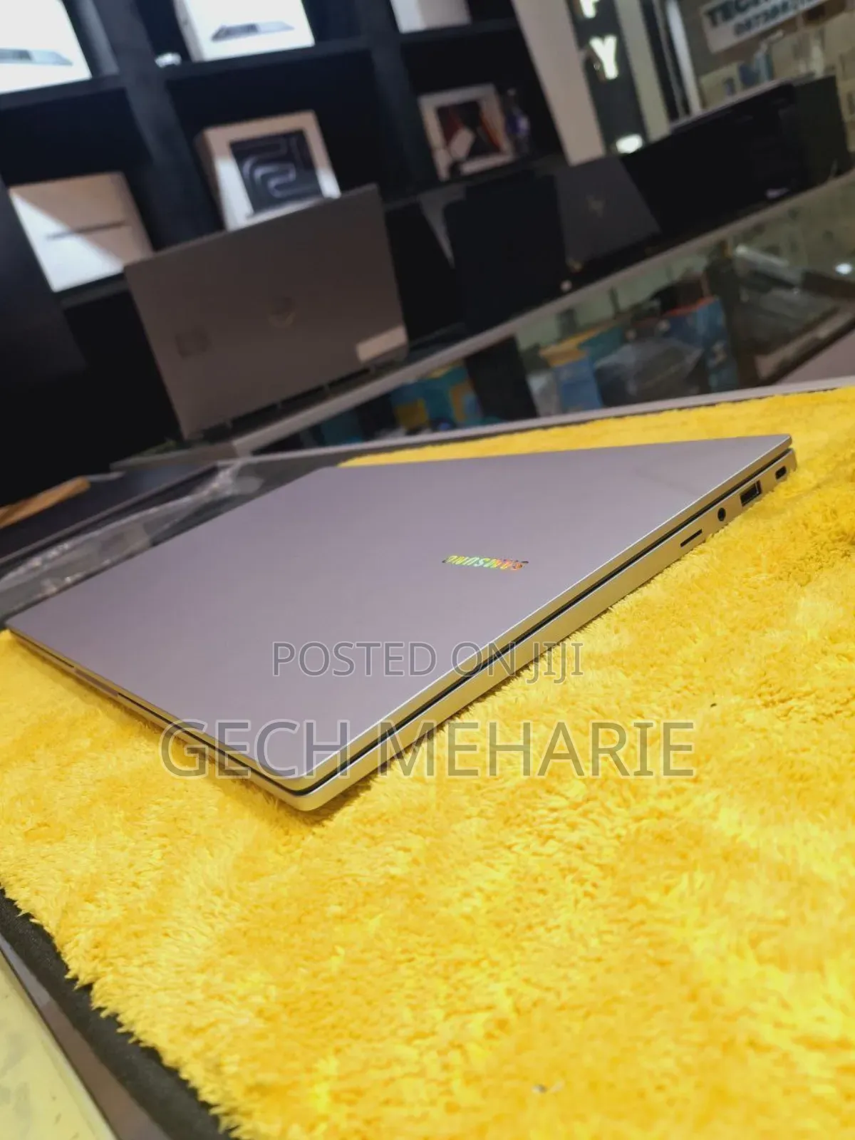 New Laptop Samsung Galaxy Book4 16GB Intel Core I7 SSD 512GB