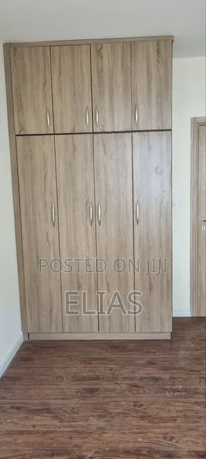 Closet ቁምሳጥን