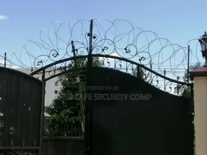 Photo - Danger Fence سياج الخطر