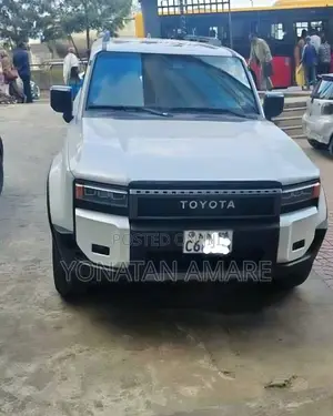 Photo - Toyota Land Cruiser Prado 2024 White