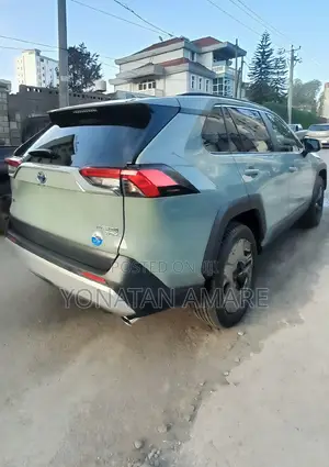 New Toyota RAV4 2024 Green