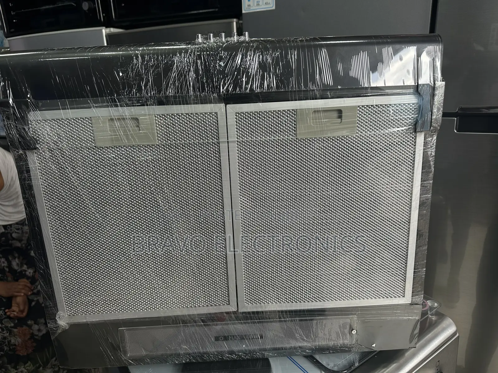 Max Kitchen Saker 60 by 60