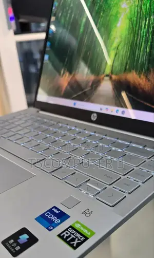 New Laptop HP 16GB Intel Core I7 SSD 512GB