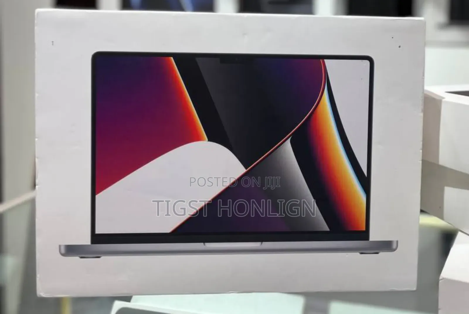 New Laptop Apple MacBook 16GB Apple M1 Pro SSD 512GB