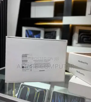 New Laptop Apple MacBook Pro M1 16GB Apple M1 Pro SSD 512GB